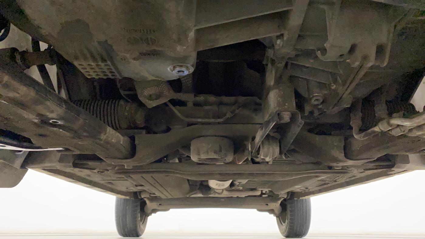 2017 Renault Duster RXL PETROL, Petrol, Manual, 40,296 km, Front Underbody