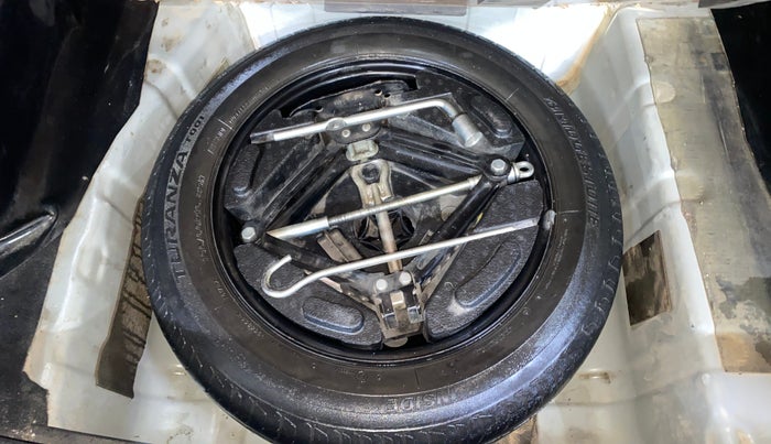 2020 Tata NEXON XM SUNROOF PETROL, Petrol, Manual, 96,060 km, Spare Tyre