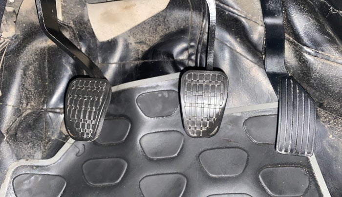 2020 Tata NEXON XM SUNROOF PETROL, Petrol, Manual, 96,060 km, Pedals