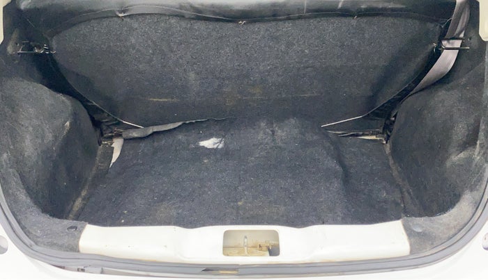 2017 Datsun Go T, Petrol, Manual, 59,584 km, Boot Inside