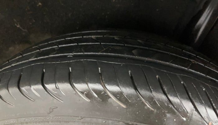 2018 Ford Ecosport TITANIUM + 1.5L PETROL AT, Petrol, Automatic, 88,763 km, Left Rear Tyre Tread