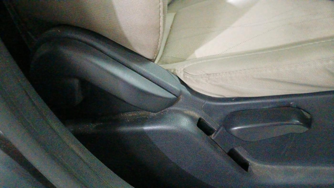 2021 Ford Ecosport TITANIUM 1.5L DIESEL, Diesel, Manual, 1,53,420 km, Driver Side Adjustment Panel