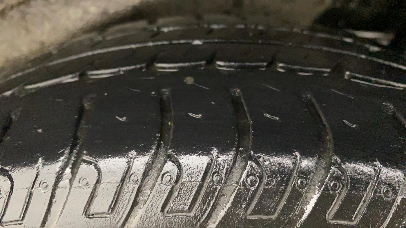 2017 Maruti Wagon R 1.0 VXI, Petrol, Manual, 22,529 km, Left Rear Tyre Tread