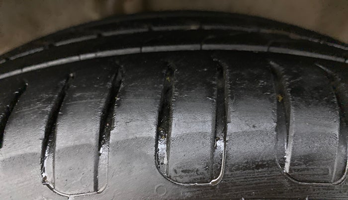 2017 Honda Amaze 1.2L I-VTEC S, Petrol, Manual, 41,018 km, Right Rear Tyre Tread