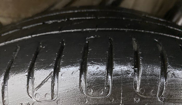 2017 Honda Amaze 1.2L I-VTEC S, Petrol, Manual, 41,018 km, Left Rear Tyre Tread