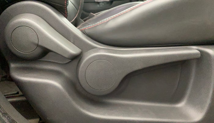 2019 Renault Captur PLATINE DIESEL , Diesel, Manual, 88,407 km, Driver Side Adjustment Panel