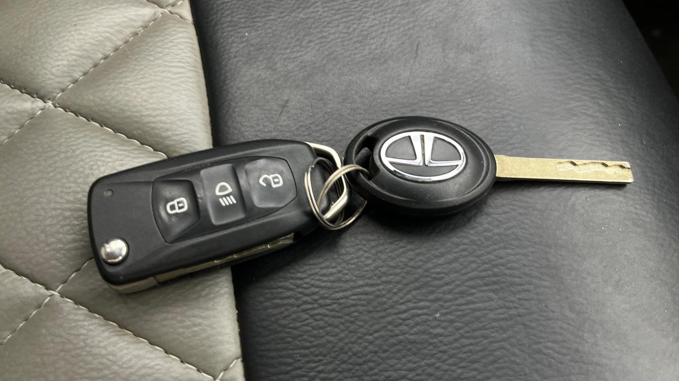 2021 Tata Tiago XT PETROL, Petrol, Manual, 36,013 km, Key Close Up
