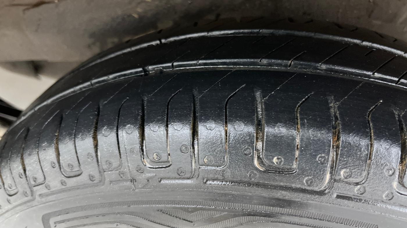 2015 Maruti Wagon R 1.0 LXI, Petrol, Manual, 53,032 km, Left Rear Tyre Tread