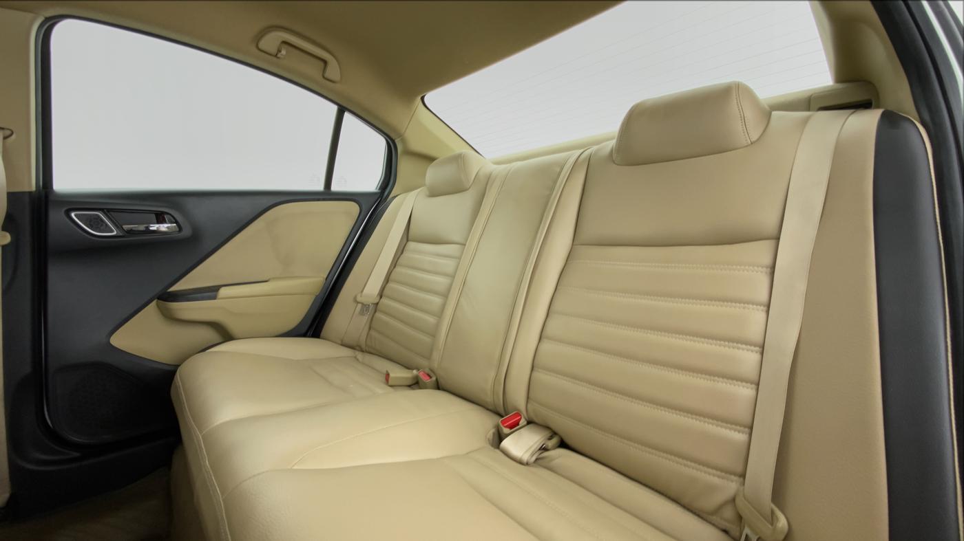 2018 Honda City V MT PETROL, Petrol, Manual, 24,087 km, Right Side Rear Door Cabin