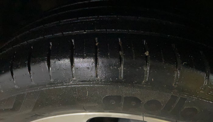 2019 Maruti Baleno ALPHA PETROL 1.2, Petrol, Manual, 70,194 km, Left Front Tyre Tread