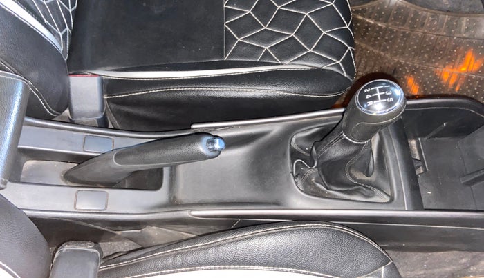 2019 Maruti Baleno ALPHA PETROL 1.2, Petrol, Manual, 70,194 km, Gear Lever