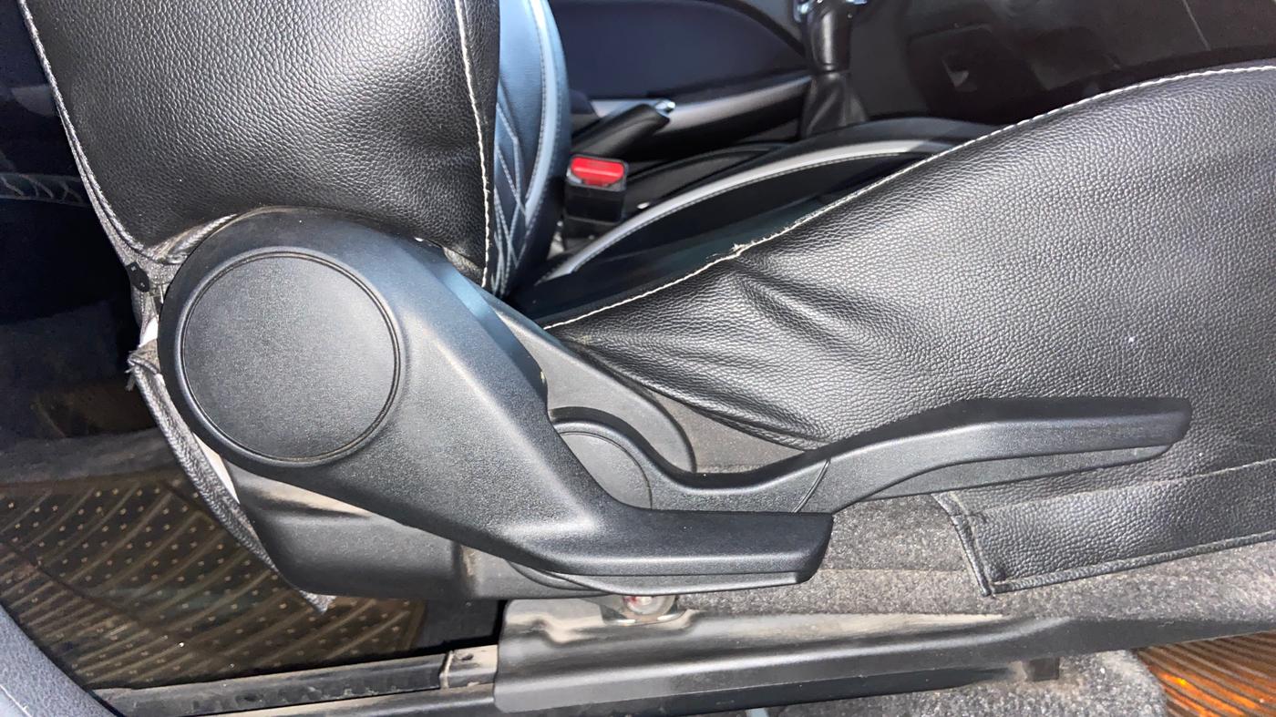 2019 Maruti Baleno ZETA PETROL 1.2, Petrol, Manual, 70,211 km, Driver Side Adjustment Panel