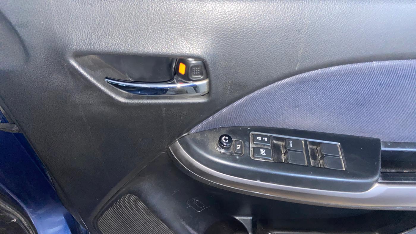 2019 Maruti Baleno ZETA PETROL 1.2, Petrol, Manual, 70,211 km, Driver Side Door Panels Control