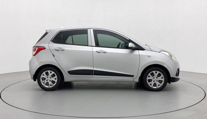 2015 Hyundai Grand i10 MAGNA 1.2 KAPPA VTVT, CNG, Manual, 1,03,294 km, Right Side View