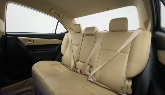 2017 Toyota Corolla Altis VL AT, Petrol, Automatic, 34,919 km, Right Side Rear Door Cabin View