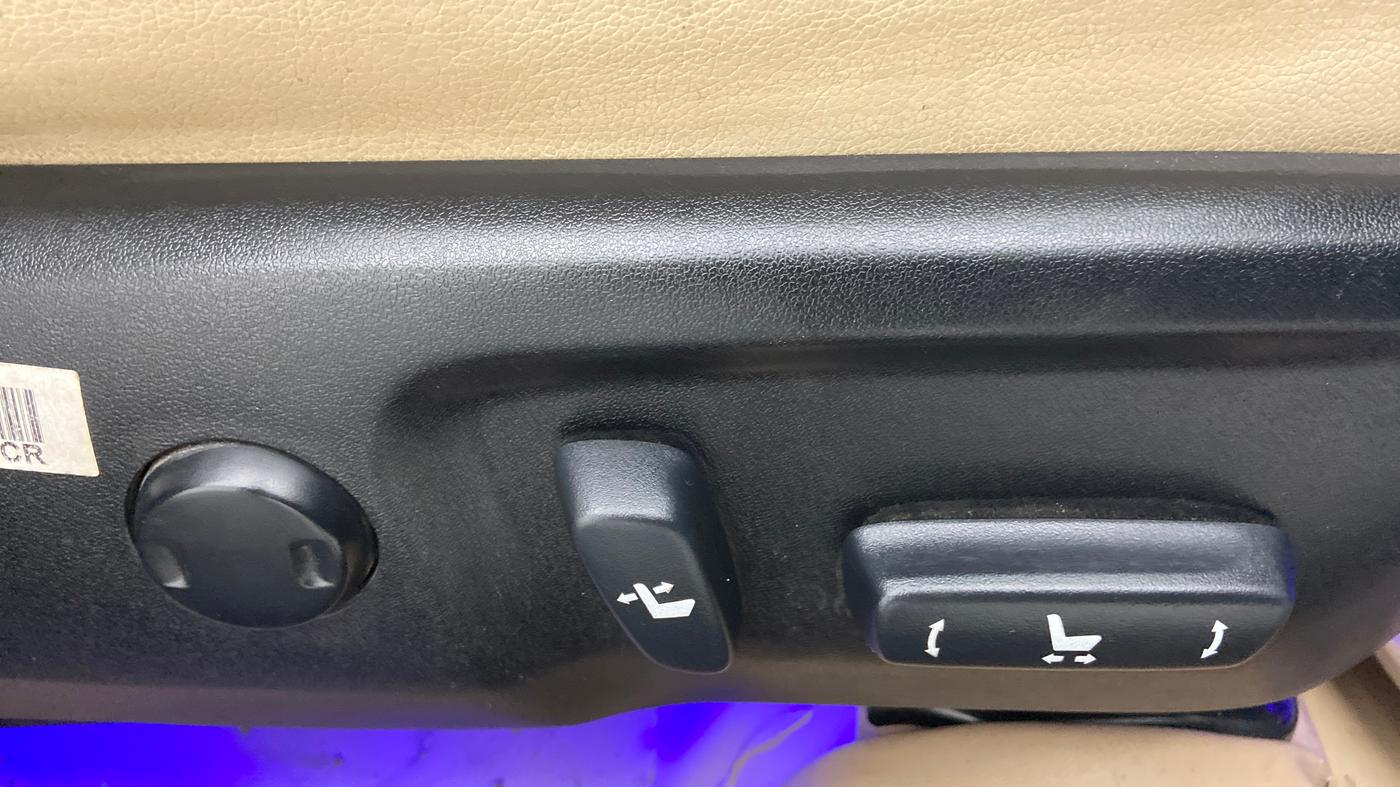 2017 Toyota Corolla Altis VL AT, Petrol, Automatic, 34,919 km, Driver Side Adjustment Panel