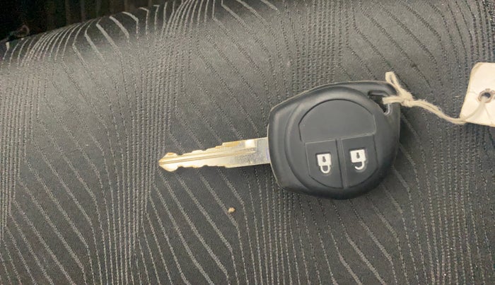 2013 Maruti Swift VXI, Petrol, Manual, 57,655 km, Key Close Up