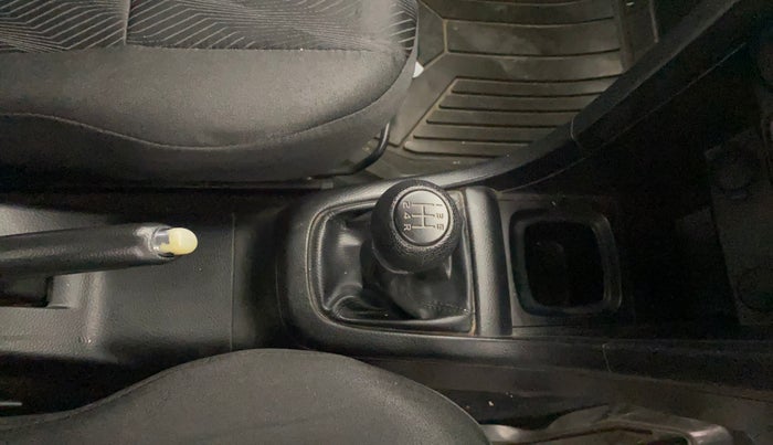 2013 Maruti Swift VXI, Petrol, Manual, 57,655 km, Gear Lever