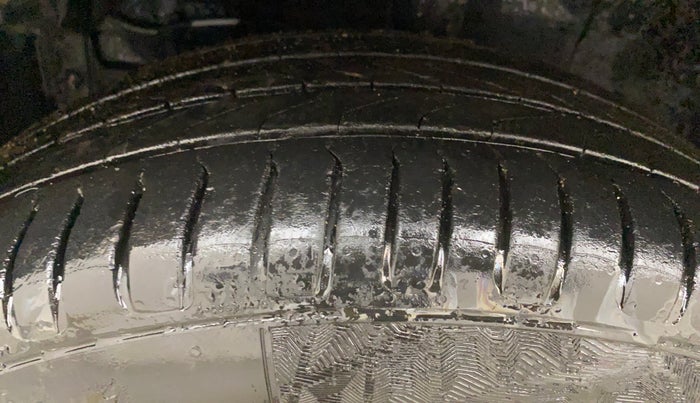 2019 Maruti S Cross ZETA 1.3, Diesel, Manual, 1,25,199 km, Left Front Tyre Tread