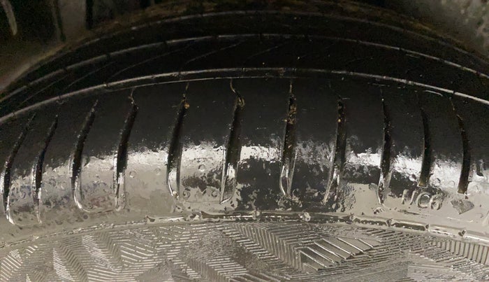 2019 Maruti S Cross ZETA 1.3, Diesel, Manual, 1,25,199 km, Right Rear Tyre Tread