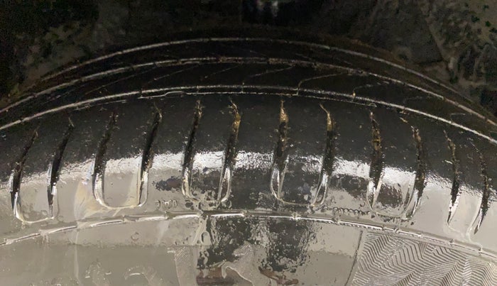 2019 Maruti S Cross ZETA 1.3, Diesel, Manual, 1,25,199 km, Right Front Tyre Tread