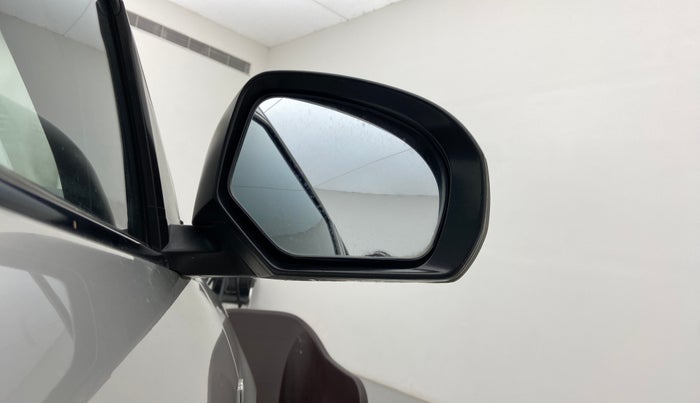 2013 Maruti Swift VXI, Petrol, Manual, 50,824 km, Right rear-view mirror - Mirror motor not working