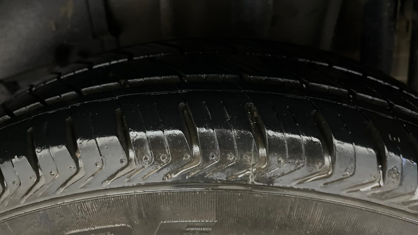 2017 Tata TIGOR XT PETROL, Petrol, Manual, 57,121 km, Left Rear Tyre Tread