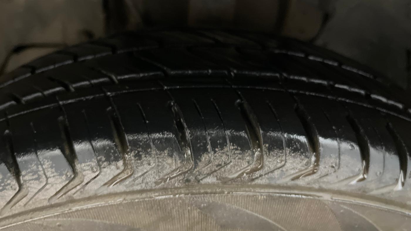 2017 Tata TIGOR XT PETROL, Petrol, Manual, 57,121 km, Left Front Tyre Tread