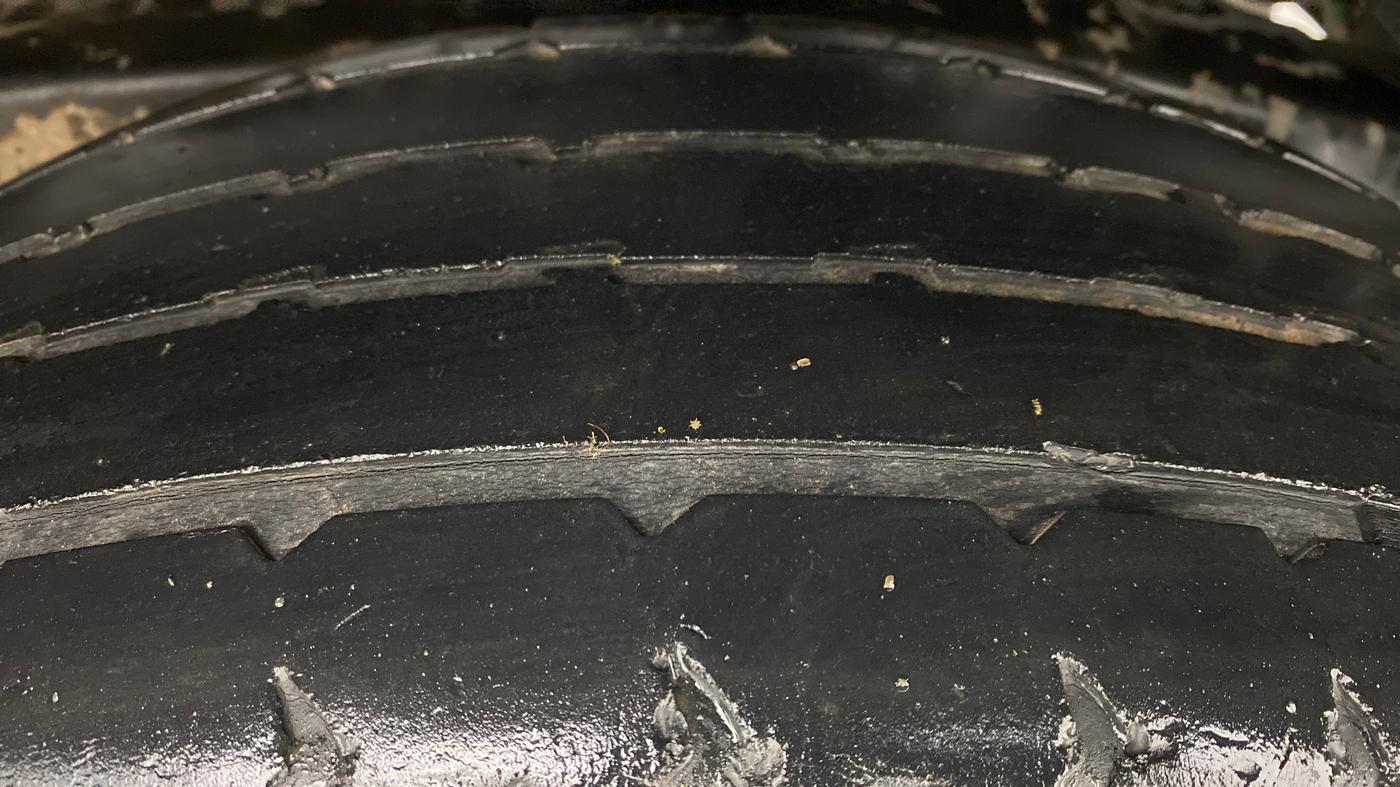 2016 Mahindra TUV300 T8, Diesel, Manual, 54,280 km, Left Rear Tyre Tread