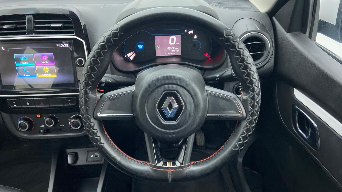 2022 Renault Kwid CLIMBER 1.0 AMT (O), Petrol, Automatic, 23,884 km, Steering Wheel Close Up