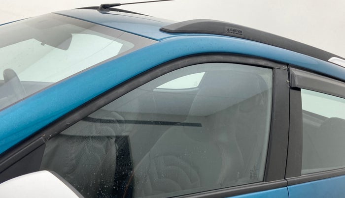 2022 Renault Kwid CLIMBER 1.0 AMT (O), Petrol, Automatic, 23,884 km, Front passenger door - Door visor damaged