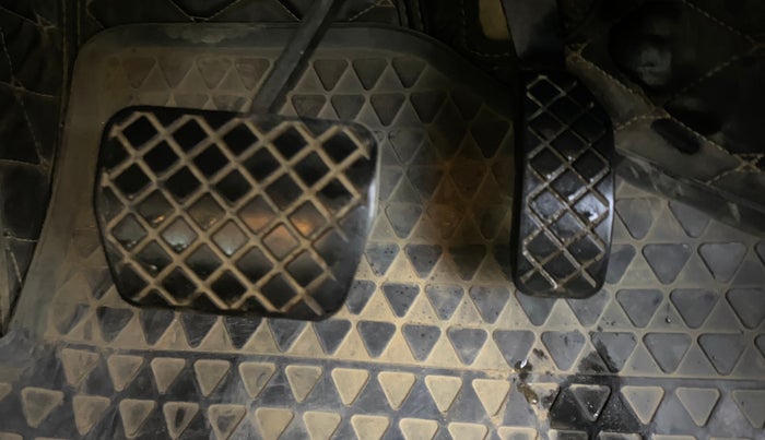 2017 Skoda Rapid AMBITION 1.6 MPI AT, Petrol, Automatic, 61,048 km, Pedals