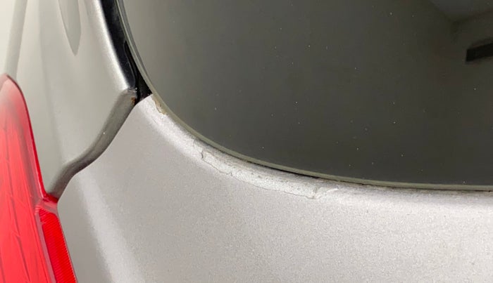 2015 Maruti Swift VXI, Petrol, Manual, 53,681 km, Dicky (Boot door) - Paint has minor damage