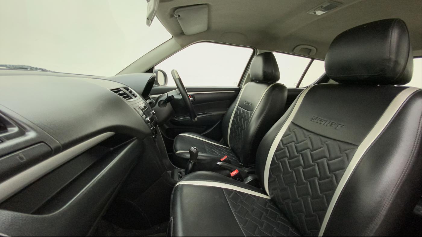 2015 Maruti Swift VXI, Petrol, Manual, 53,681 km, Right Side Front Door Cabin