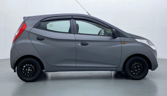 2017 Hyundai Eon MAGNA PLUS, Petrol, Manual, 41,735 km, Right Side View
