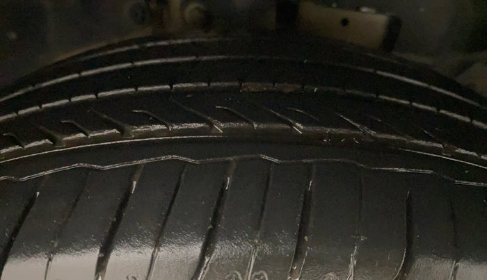 2019 Ford Ecosport TITANIUM + 1.5L PETROL AT, Petrol, Automatic, 46,365 km, Right Front Tyre Tread