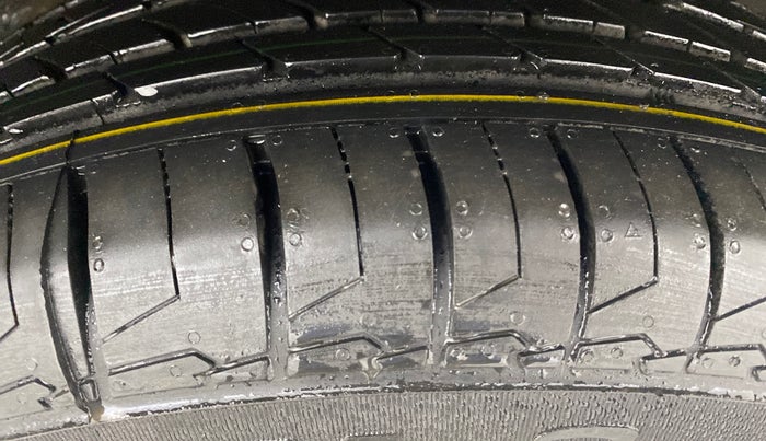 2021 KIA SONET GTX PLUS 1.5 AT, Diesel, Automatic, 51,173 km, Left Rear Tyre Tread