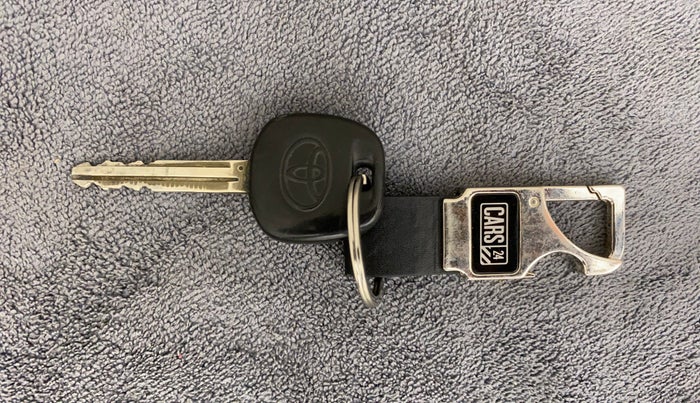 2014 Toyota Etios Liva G, Petrol, Manual, 31,691 km, Key Close Up