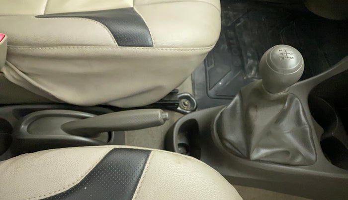 2014 Toyota Etios Liva G, Petrol, Manual, 31,691 km, Gear Lever