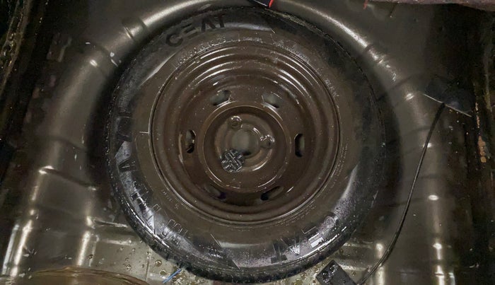 2018 Renault Kwid RXT 1.0, Petrol, Manual, 74,341 km, Spare Tyre