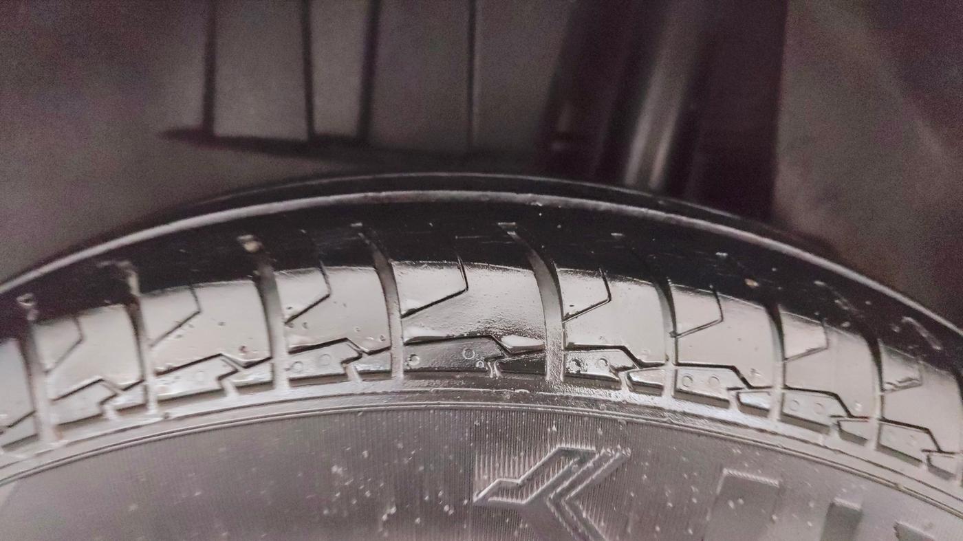 2022 Maruti Dzire VXI AMT, Petrol, Automatic, 29,102 km, Left Rear Tyre Tread