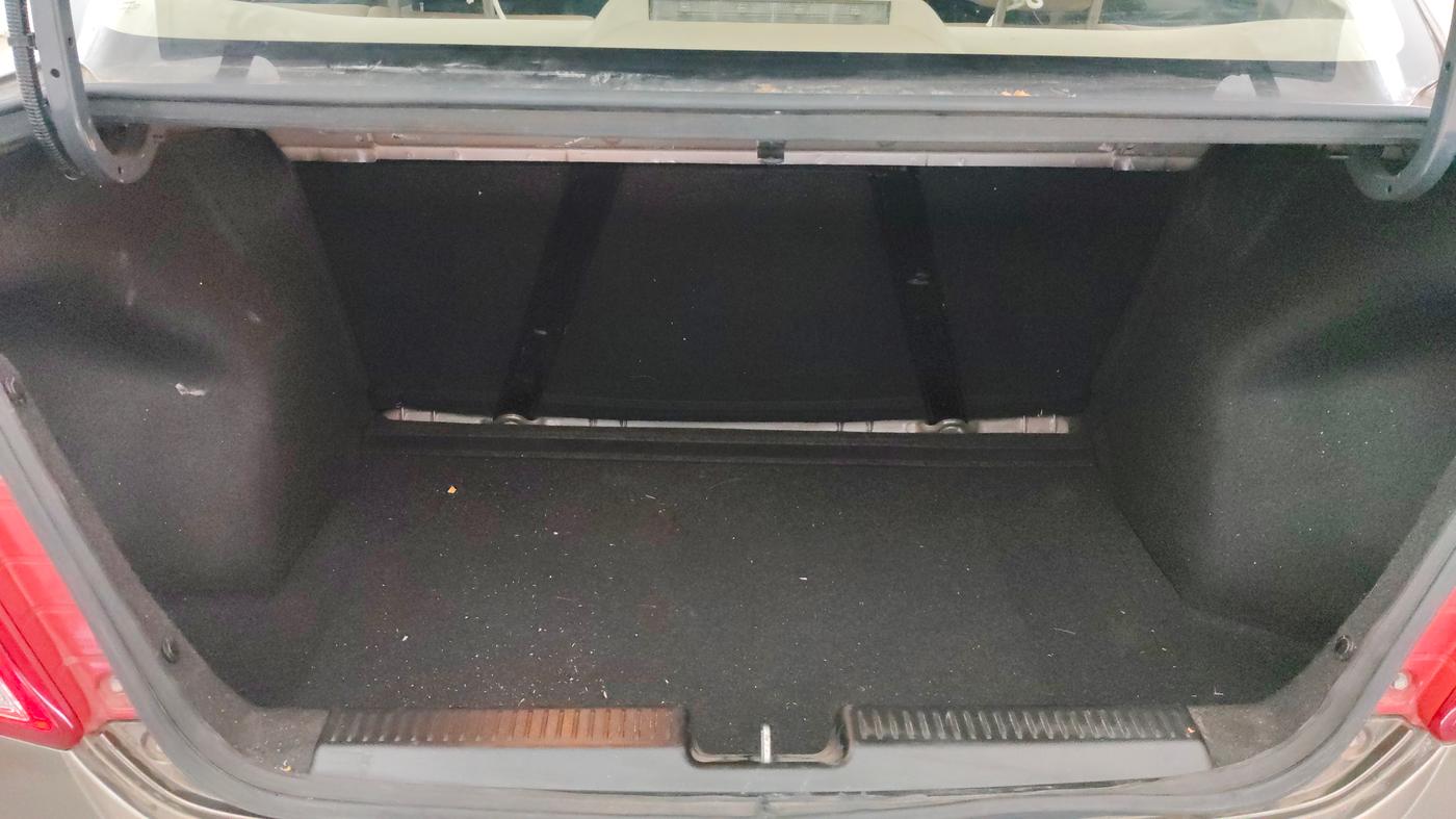 2022 Maruti Dzire VXI AMT, Petrol, Automatic, 29,102 km, Boot Inside