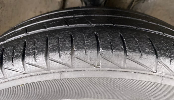 2019 Maruti Alto VXI, Petrol, Manual, 35,989 km, Right Front Tyre Tread
