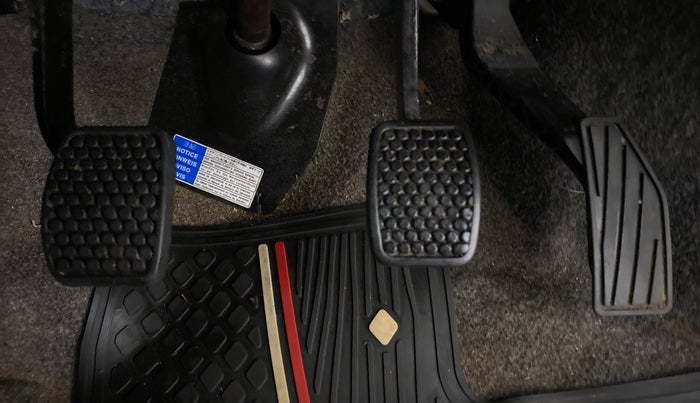 2019 Maruti Alto VXI, Petrol, Manual, 35,989 km, Pedals