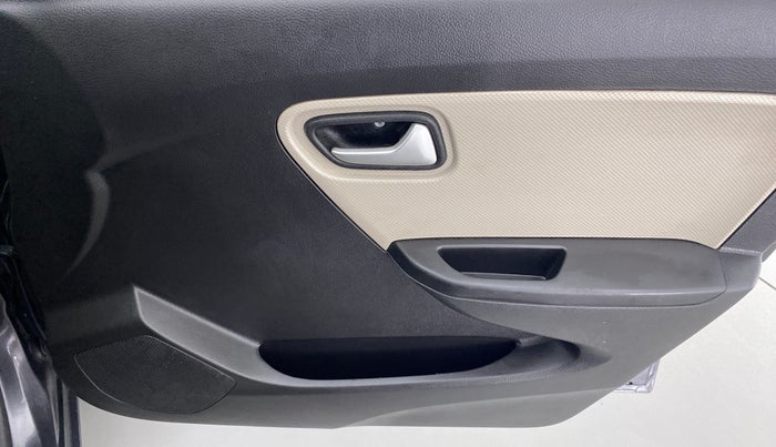 2019 Maruti Alto VXI, Petrol, Manual, 35,989 km, Driver Side Door Panels Control