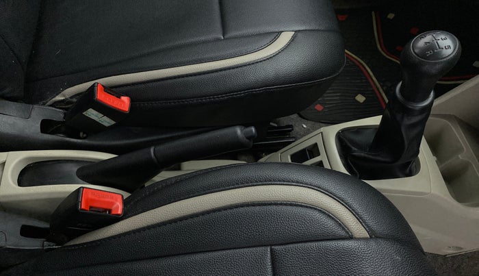 2019 Maruti Alto VXI, Petrol, Manual, 35,989 km, Gear Lever