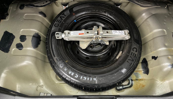 2019 Maruti Alto VXI, Petrol, Manual, 35,989 km, Spare Tyre