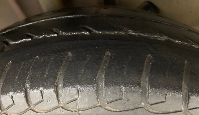 2018 Tata Tiago XZ PETROL, Petrol, Manual, 27,473 km, Right Rear Tyre Tread
