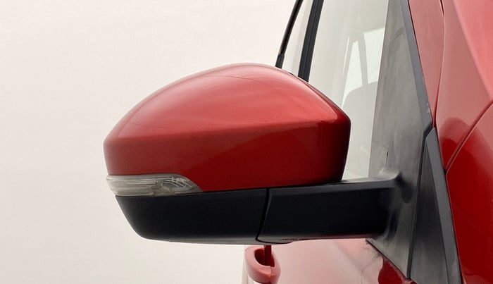 2018 Tata Tiago XZ PETROL, Petrol, Manual, 27,473 km, Right rear-view mirror - Indicator light has minor damage