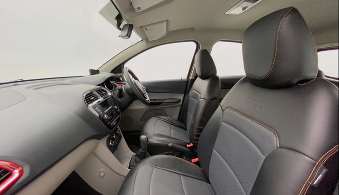 2018 Tata Tiago XZ PETROL, Petrol, Manual, 27,473 km, Right Side Front Door Cabin